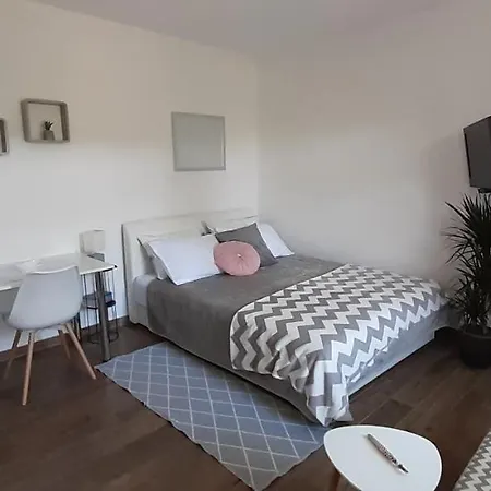 Bianca - With Terrace Near The Sea Apartament *