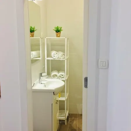 Bianca - With Terrace Near The Sea Apartament