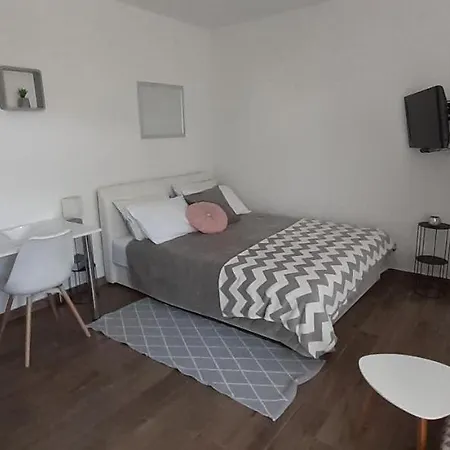 Studio Bianca - Studio With Terrace Near The Sea Apartment Sukosan