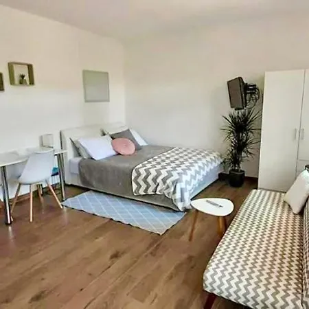 Studio Bianca - Studio With Terrace Near The Sea Apartment Sukosan