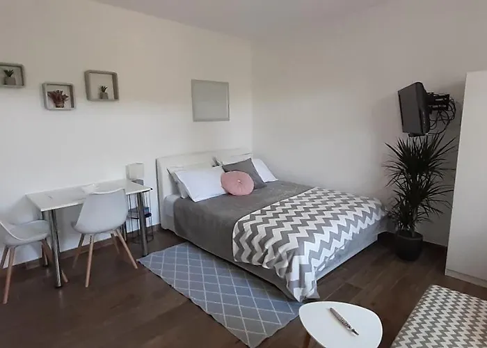 Bianca - With Terrace Near The Sea Apartamento *