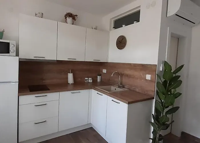 Bianca - With Terrace Near The Sea *