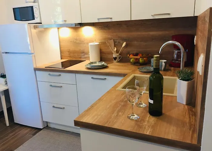 Bianca - With Terrace Near The Sea Apartamento *