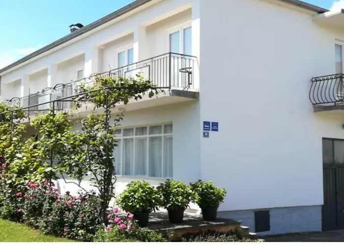 Apartment Bianca - With Terrace Near The Sea *